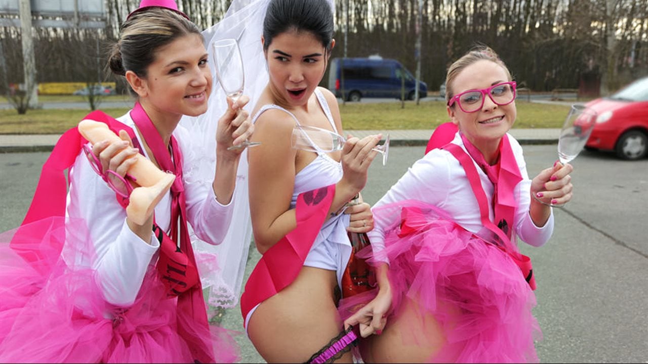 ▷ Cristal Caitlin in Hen party gets wild in Prague taxi Free video from Fake